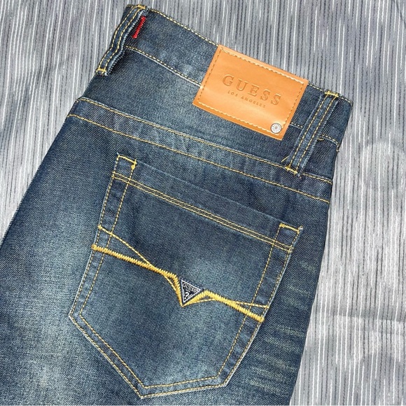 Guess Medium Rise Tapared Slim Haisted Fit Jean Size 34
Excellent Condition - Picture 2 of 14